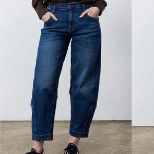 Ruti The ultimate barrel leg jeans 2.0.